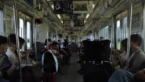 Japan Train Ride Passengers getting on and off Vídeo Stock 92199207