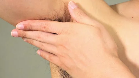 Japanese men hide their thick underarm hair Video stock 336638253