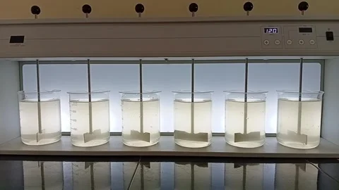 Jar Test Sequence: Concluding Fast Mix Coagulation Phase 動画素材 333311088