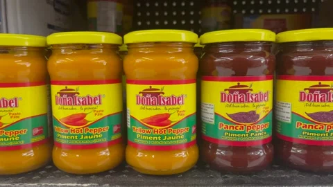Jars of Doña Isabel pepper paste  Vídeo Stock 262285061