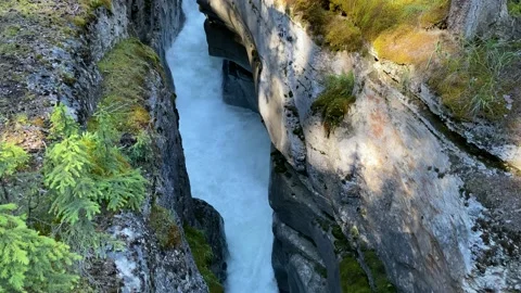 Jasper Canada Maligne River Flow - 60fps Video stock 141075020