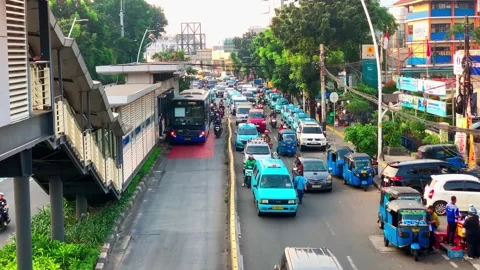 Jatinegara traffic jam Stock Footage 334772972