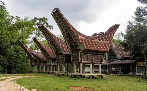 Java, Indonesia, June 13, 2022 - Toraja homes all follow the same rigid design 스톡 사진