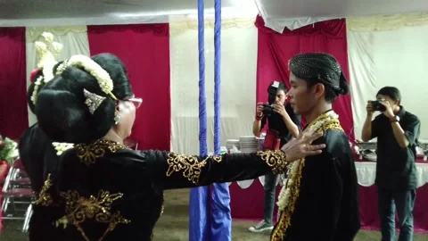 Javanese traditional wedding Video stock 170715758