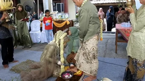 The Javanese wedding ceremony Stock Footage 244689433