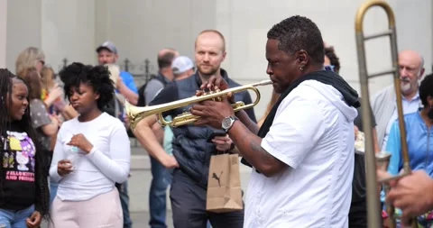The  jazz band performs in Jackson Square in the New Orleans French Quarter 動画素材 268760919