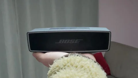 Jbl Charge 5 vs Bose Soundlink Mini 2 Stock Footage 189556164