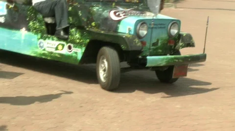 Jeepnee 2 Stock Footage 489254