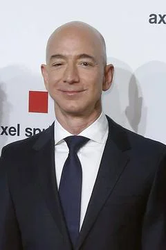  Jeff Bezos, AMAZON CEO, beim Axel-Springer-Award 2018 in Berlin, Roter Te... Fotos Stock