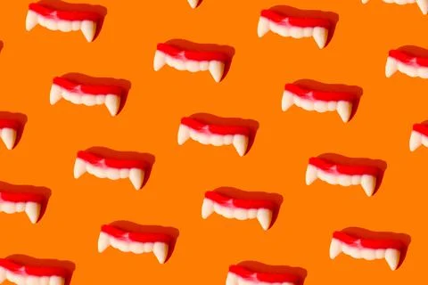 Jelly teeth pattern halloween threat pink background Stock Illustration