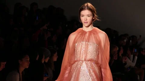 Jenny Packham NYFW Stockbeeldmateriaal 21273340