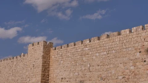 Jerusalem old city wall, View of the wall of the Old City of Jerusalem, wide Stock Footage 127716240