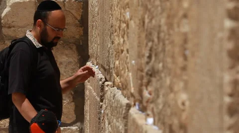 Jerusalem people praing Stock Footage 65315558