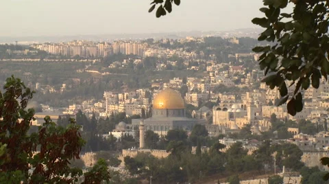 Jerusalem's Old City, seen from the Mount of Olives Stock Footage 65018060
