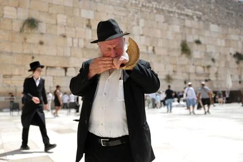 Jerusalem's Western Wall cleared of prayer notes ahead of Rosh Hashanah - 06 Sep 스톡 사진