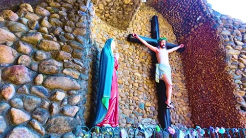 Jesus Statue - Bleeding - Rightwards Shot Video stock 263322003