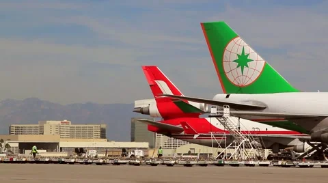 JET BEING PUSHED BACK Video stock 904965