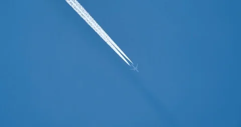 Jet cloud. contrail. Stock Footage 108578867
