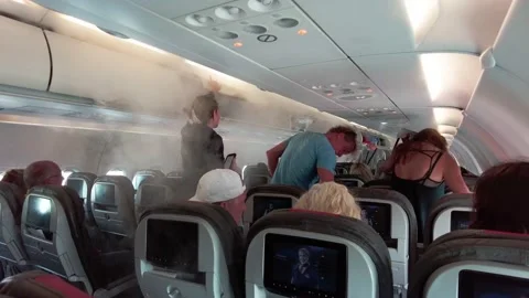 Jet with condesation Video stock 232724334