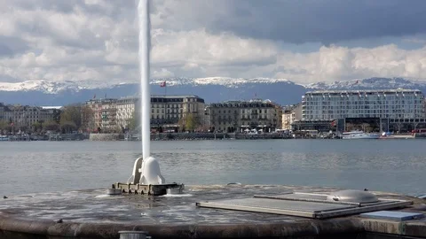 Jet d'Eau CU Vidéo 122342134