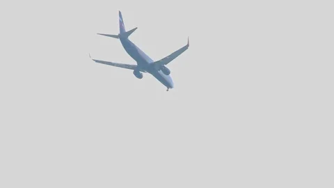 Jet landing 4K Stock Footage 126552558