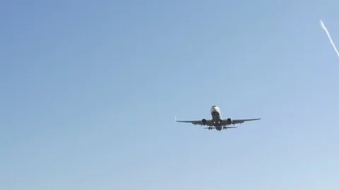 Jet plane Boeing 737 approaching landing Stock Footage 80670313