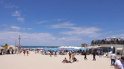 Jet planes in tel aviv beach 库存影片 124640043