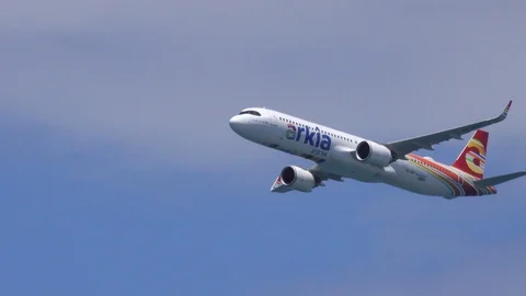 Jet planes in tel aviv beach 库存影片 124640073
