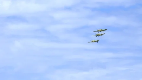Jet planes in tel aviv beach 库存影片 124640101