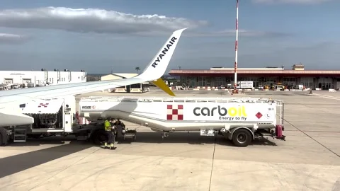 Jet refueling Stock Footage 335281547