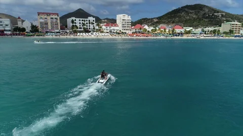 Jet ski in the Caribbean 스톡 동영상 128584359