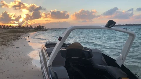 Jet ski sunset  動画素材 93890921