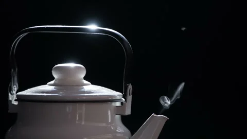 Jet of Steam from the Spout of the Kettle HD Vidéo 346081395