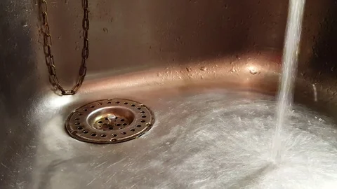 Jet of water in a sink Stock Footage 71228106