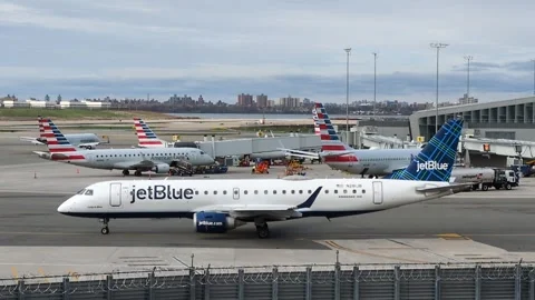 Jetblue Airways Embraer E-190 Regional Jet Video stock 306260467