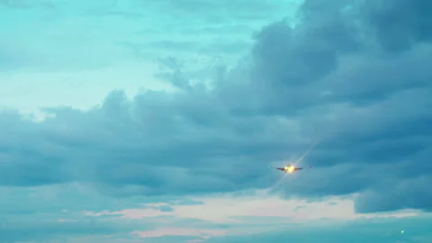 A Jetliner Landing. Clouds. Stock-Footage 90991503