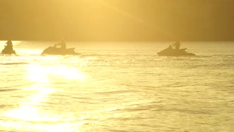 Jetski girls dramatic high contrast cool accident makes enigmatic summer 스톡 동영상 135328486