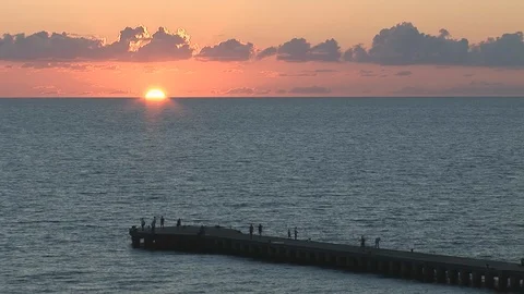 Jetty at sunset in timelapse Video stock 105056694