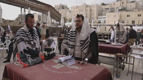 Jew Men reading from scroll Stock Footage 347755250