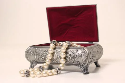 Jewelry Box With Pearl Necklace Stock Photos