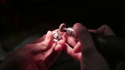 Jewelry work. Processing of silver ring. Close-Up. 4K UHD Vídeos de archivo 71279931