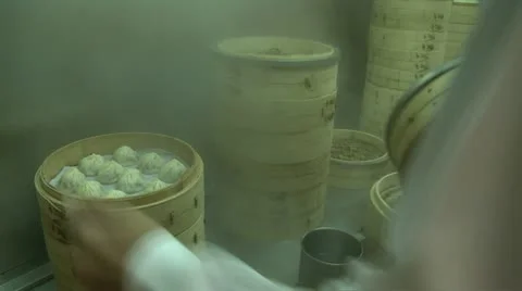 Jiaozi steaming Stock Footage