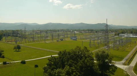 Jib tilt down over Power Station Vídeo Stock 44975285