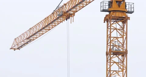 Jib of a yellow tower crane Stock-Footage 146034102