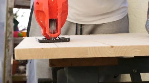 Jigsaw cutting wood 스톡 동영상 72606314