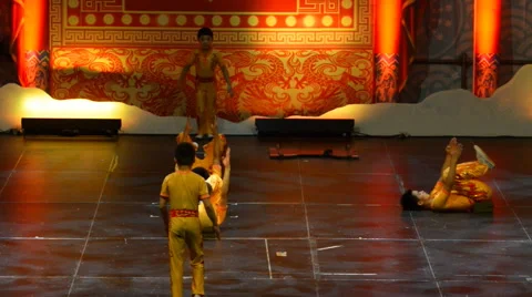 Jinan acrobatic troupe performs in St. Petersburg, Russia 스톡 동영상 58602450