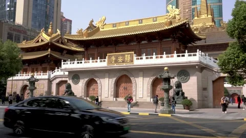 Jing'an Temple in Shanghai Stock Footage 130835866