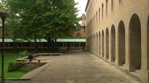 Jm778-Courtyard Pan Vídeos de archivo 447347