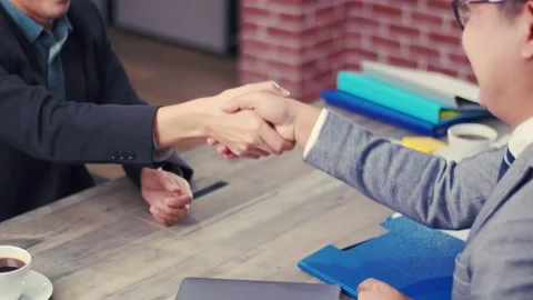 Job interview: Confident executive asking candidate question new employee. 스톡 동영상 144427951