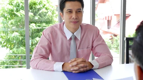 Job Interview with headhunter agent and applicant Vídeos de archivo 275001157